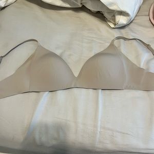 Lululemon nude padded bra size 34c